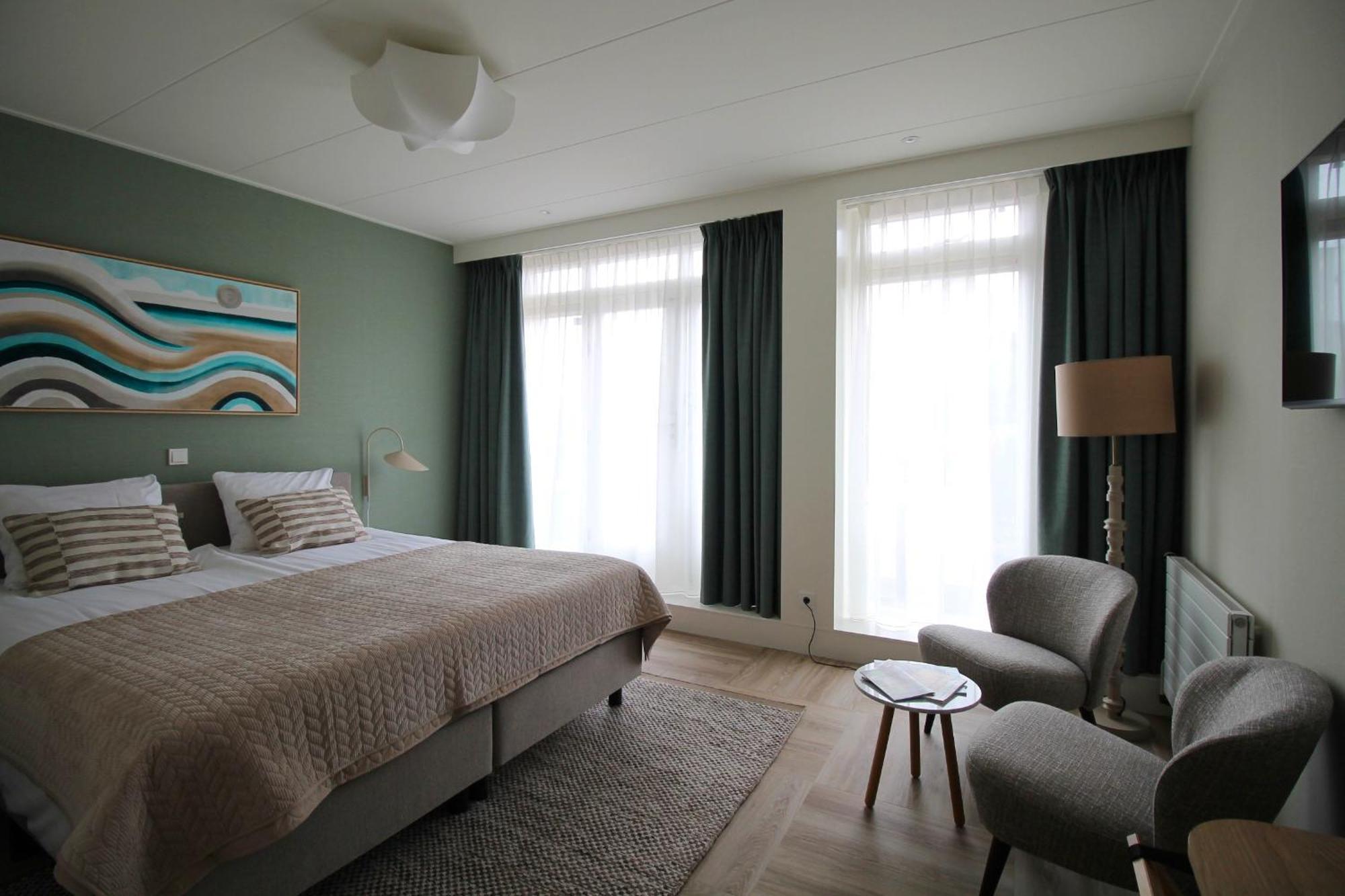 Hotel Meyer Bergen aan Zee Room photo